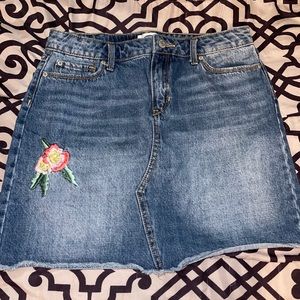The children’s place embroidered denim skirt